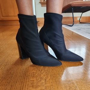 Black Bata Boots, Sz 41/ Size 10 - Block Heel